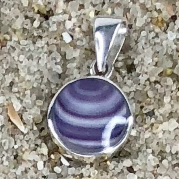 P1024 Round Wampum Sterling Silver Inlay Pendant