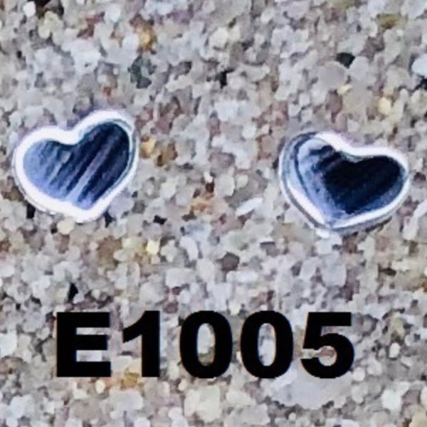 E1005 Heart Small Stud Wampum Sterling Silver Earring