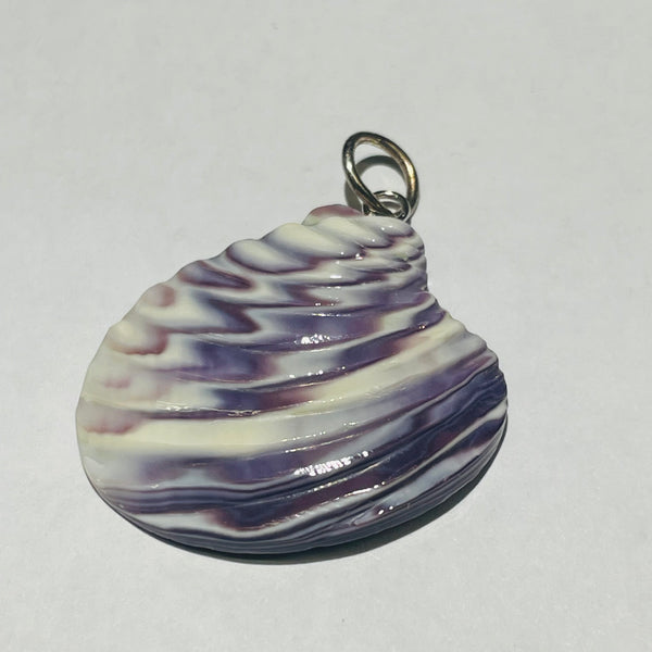 P3400 Quahaug Large 30mm Wampum Natural Sterling Silver Pendant