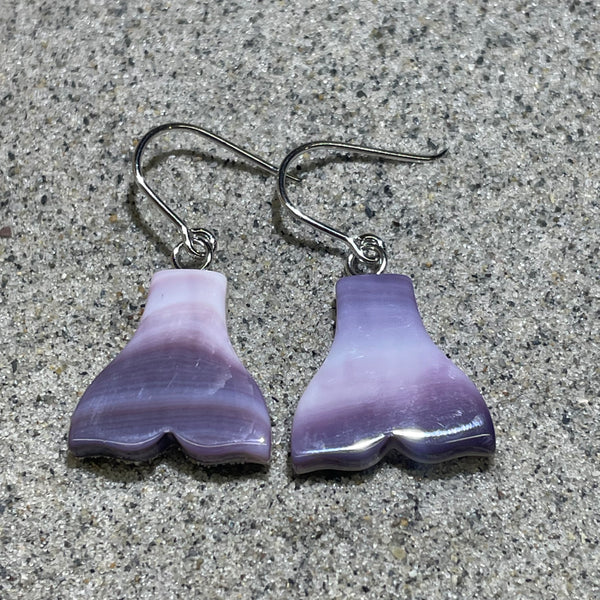 E3135 Whale Tail Wampum Natural Earrings Sterling Silver