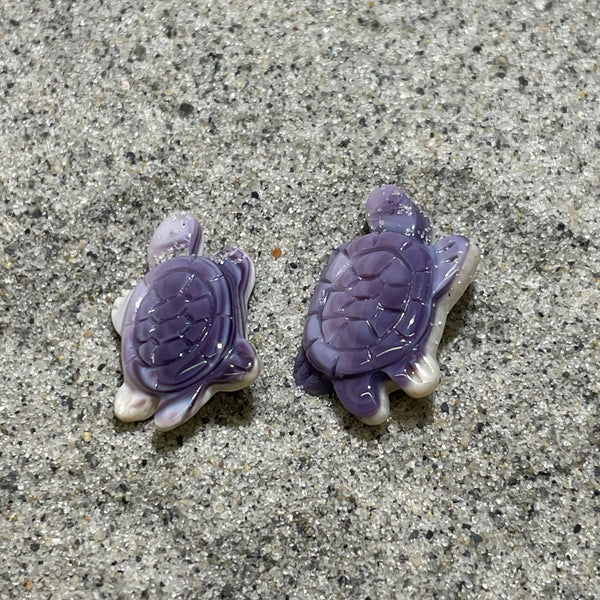 E3164 Turtle Small Studs Wampum Natural Earrings Sterling Silver