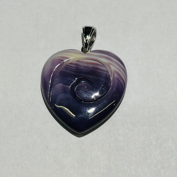 P3344 Heart Swirl Wampum Natural Sterling Silver Pendant