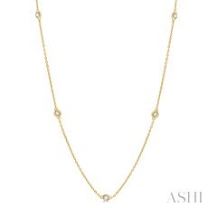 0.25 Ctw Station Diamond Necklace in 18K Yellow Gold