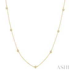 0.33 Ctw Station Diamond Necklace in 18K Yellow Gold