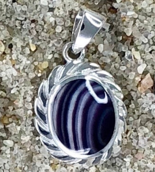 P1092 Rope Sterling Silver Wampum Inlay Pendant