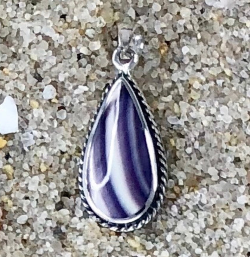 P1078 teardrop bead