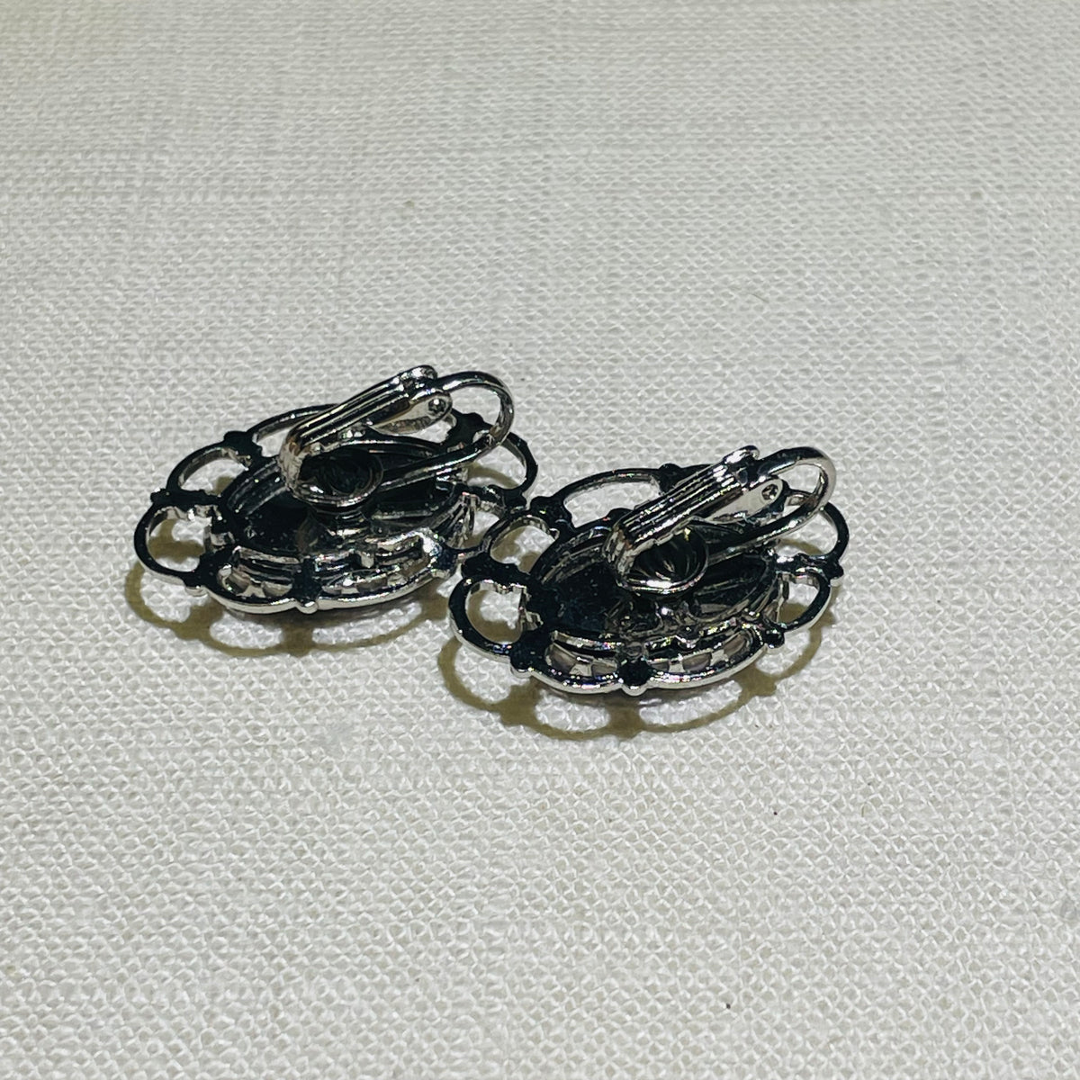 E100 Clip Wampum Costume Earrings