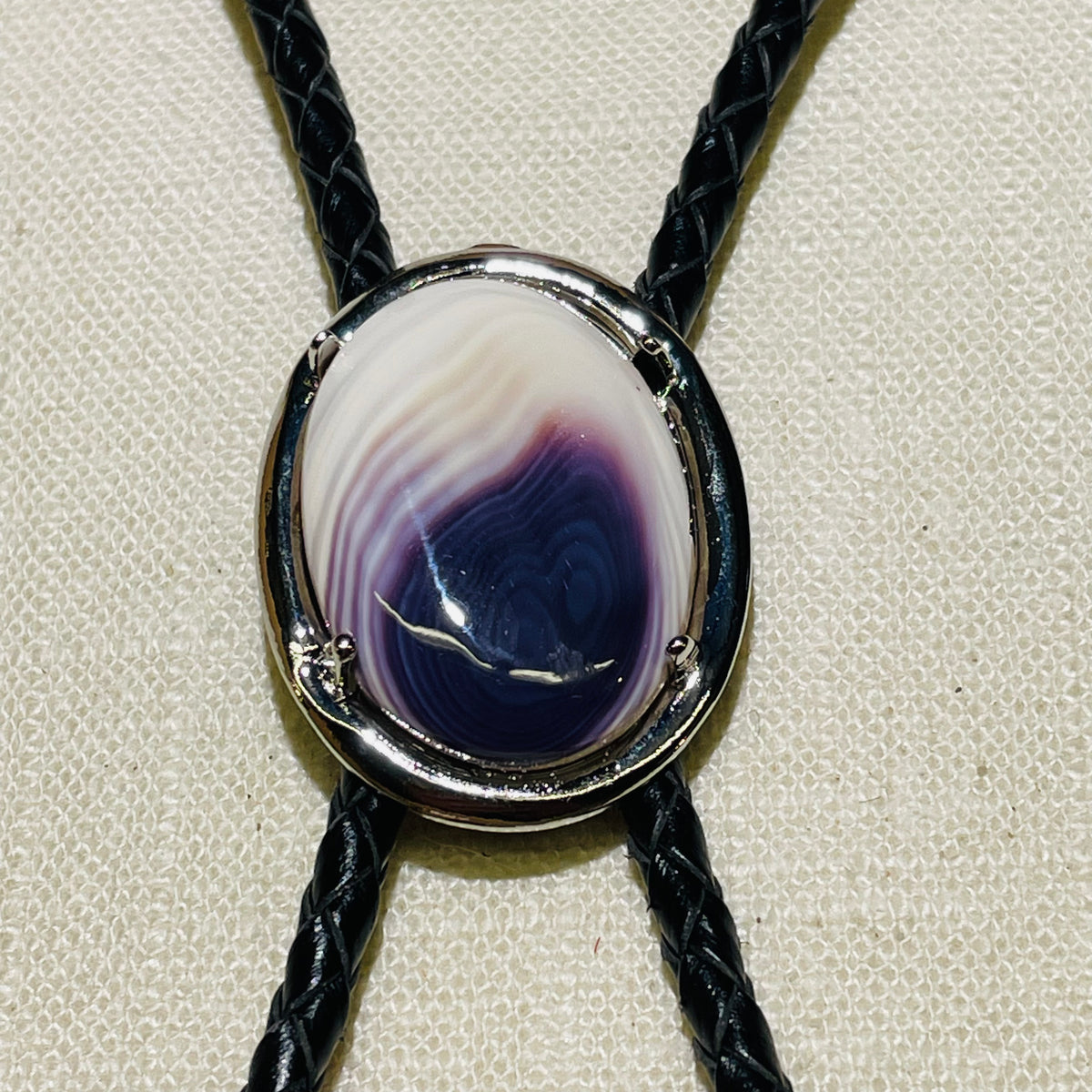 BOL8 Oval Bolo Wampum Costume