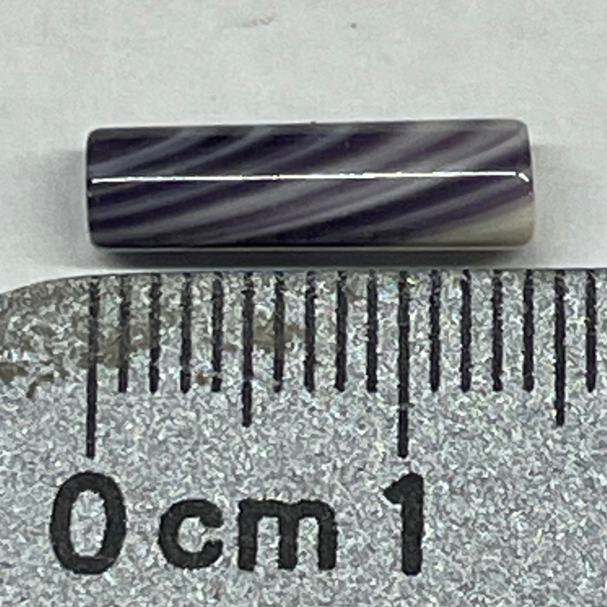 5009a 18x5mm purple tube wampum