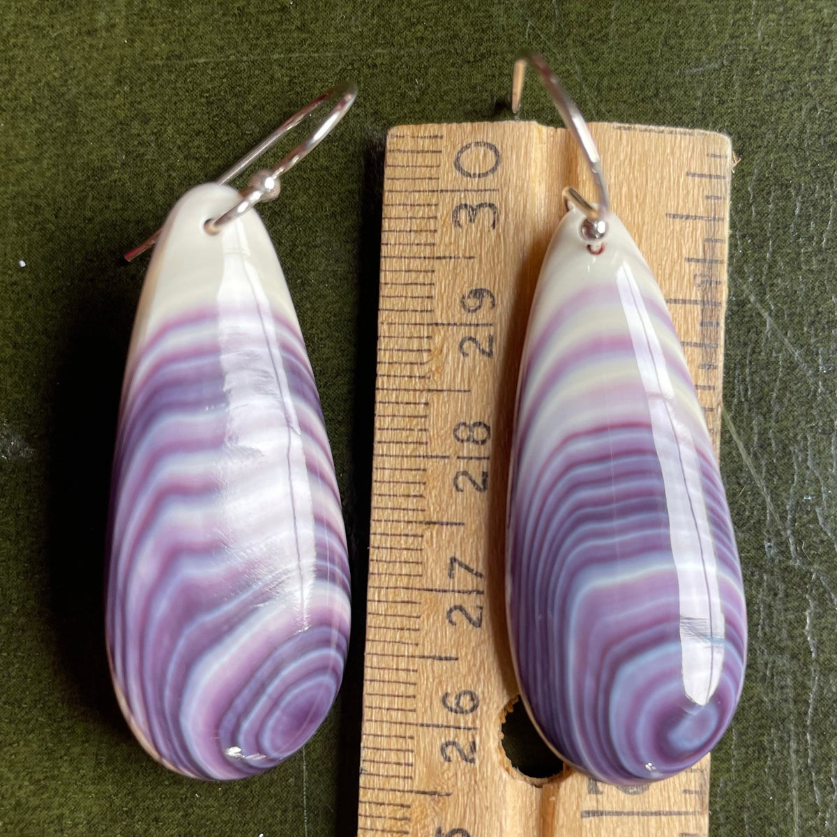 E3098 New Teardrop Wampum Natural Earrings Sterling Silver