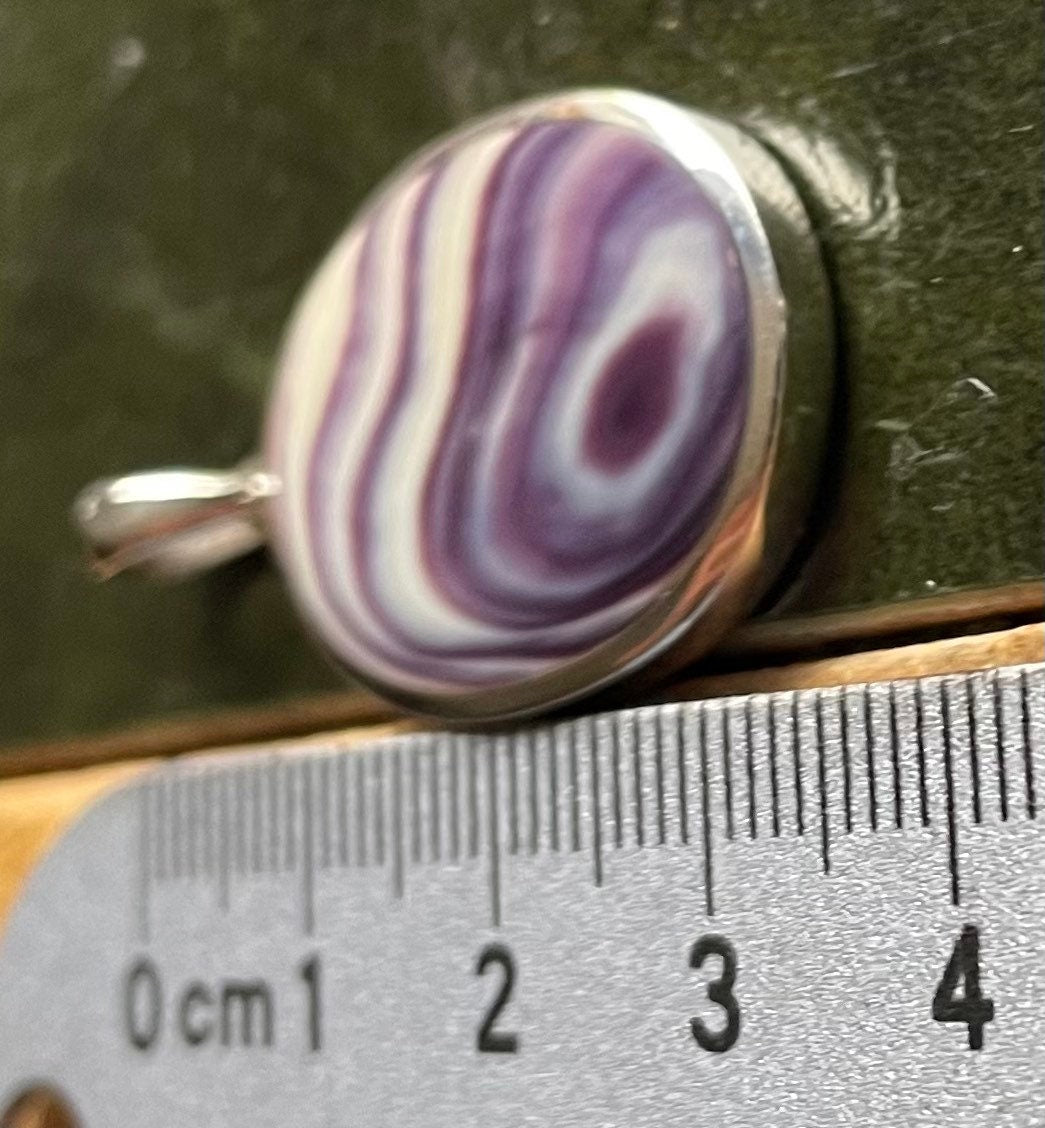 P1086 Oval XL Sterling Silver Wampum Inlay Pendant