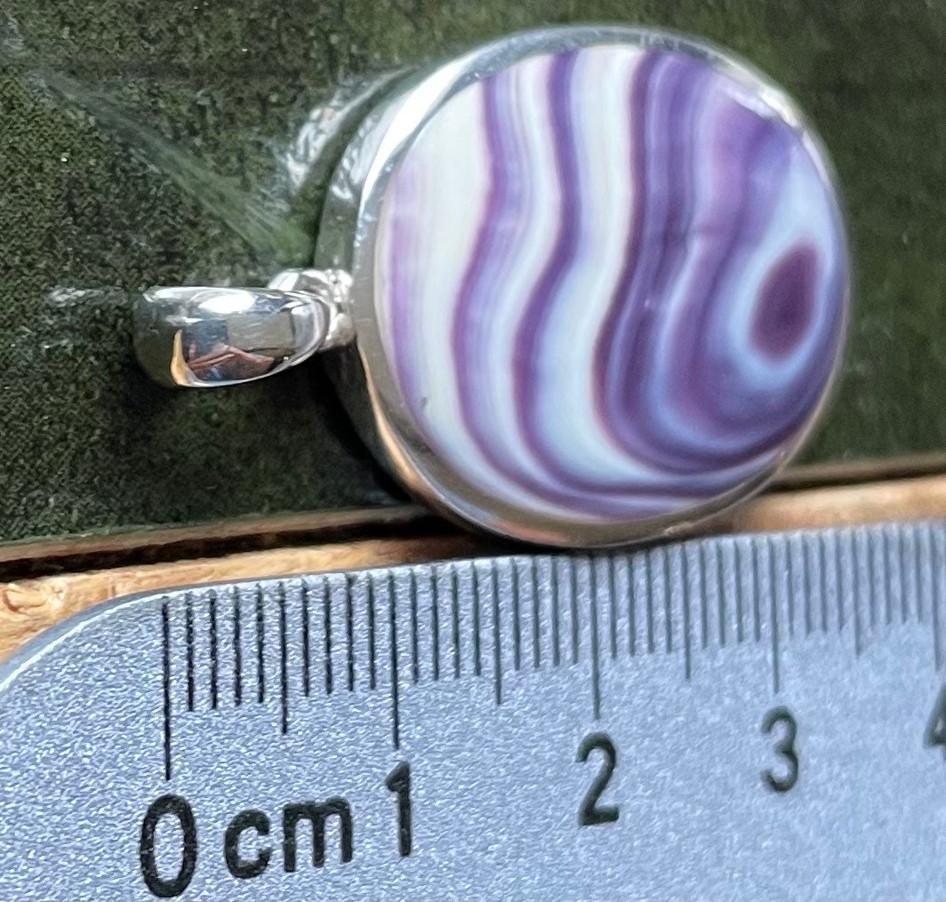 P1086 Oval XL Sterling Silver Wampum Inlay Pendant