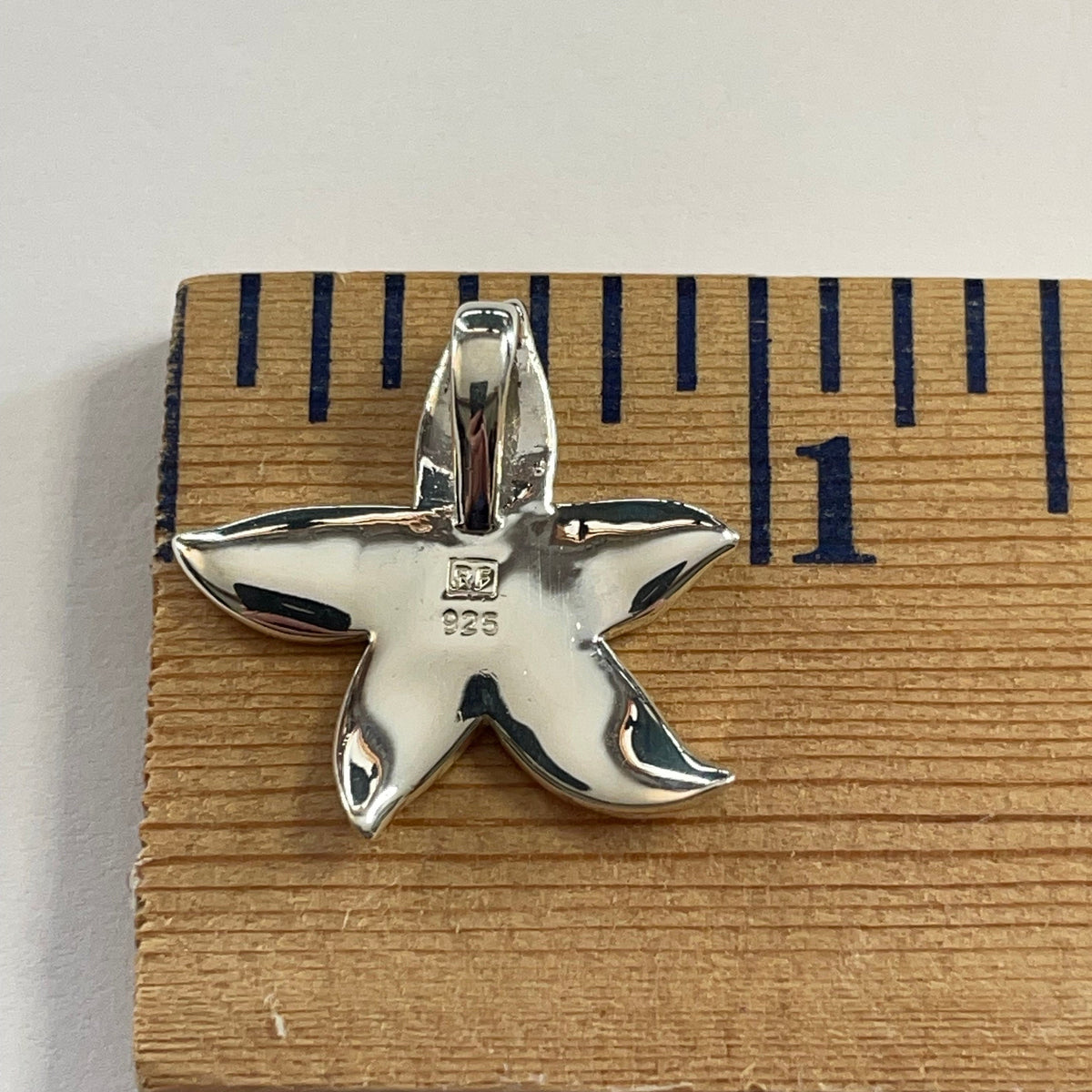 P1091 Flower Sterling Silver Wampum Inlay Pendant