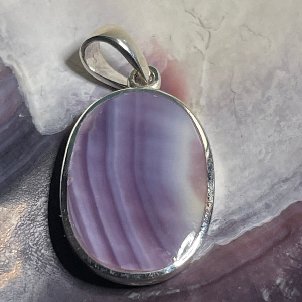 P1072 Medium Oval Wampum Sterling Silver Inlay Pendant