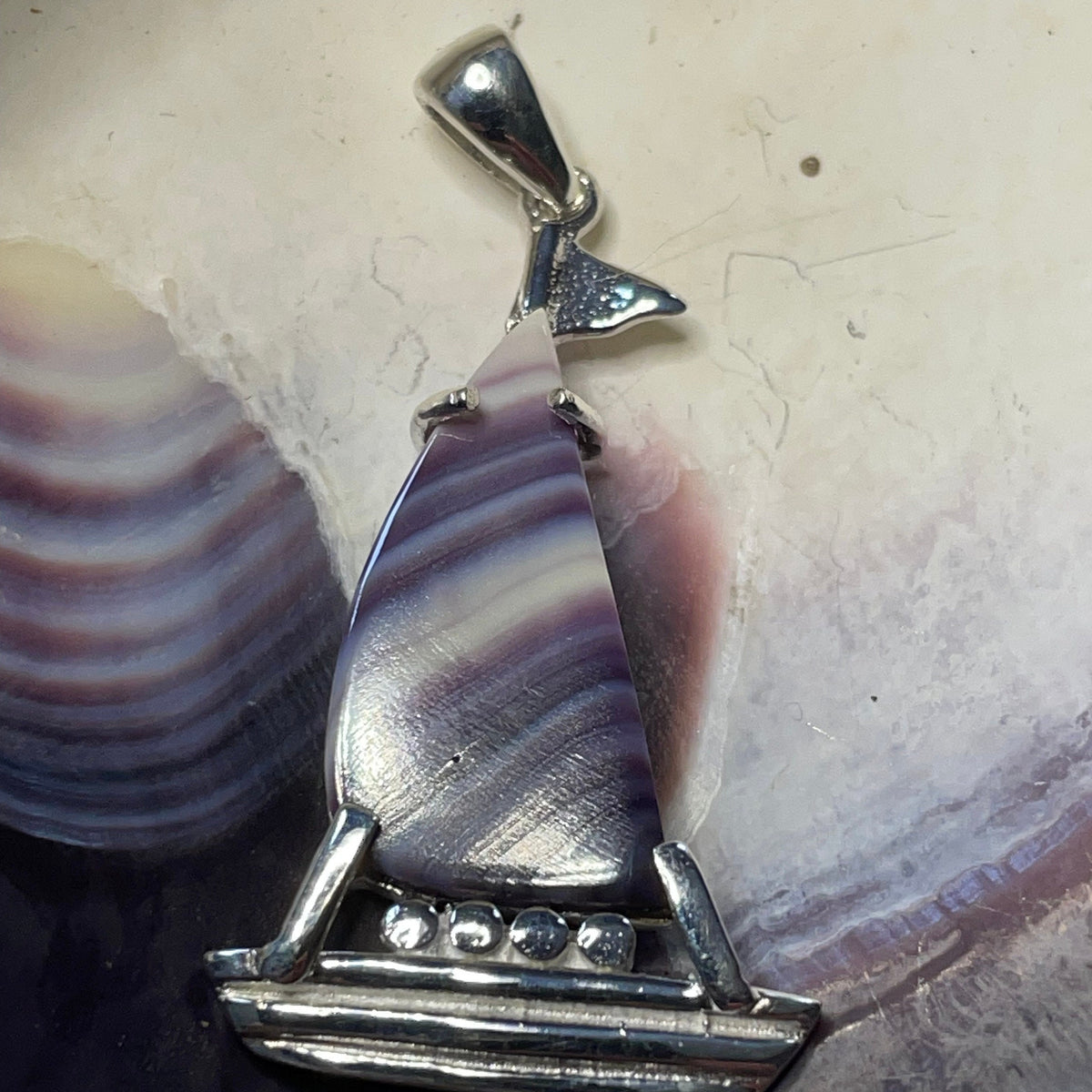 P1060 Boat Wampum Sterling Silver Inlay Pendant