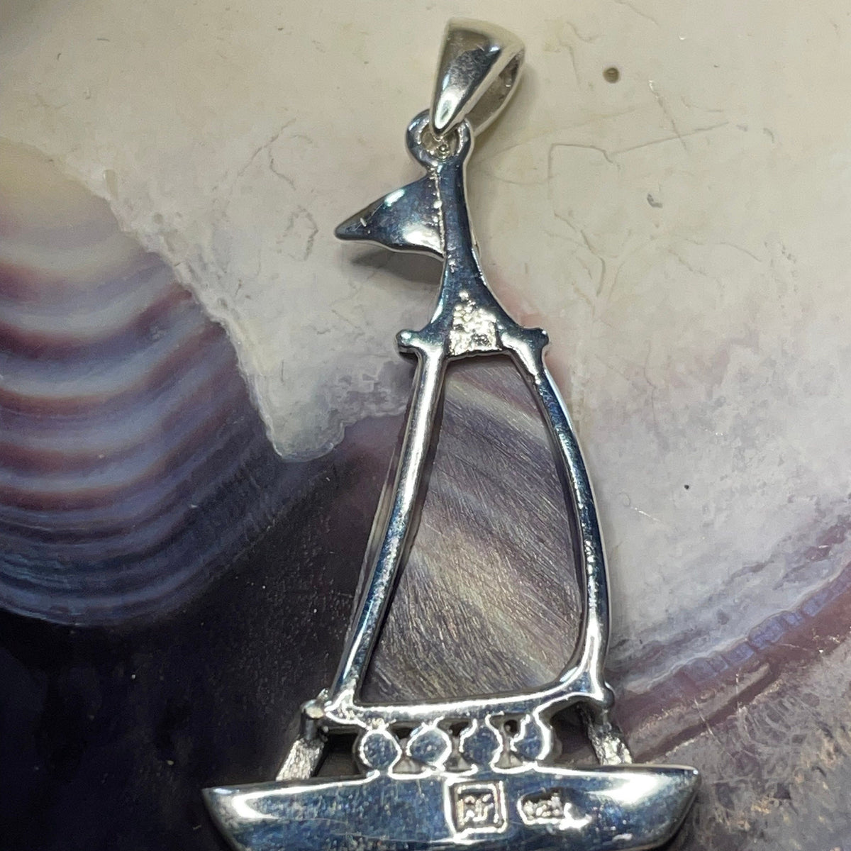 P1060 Boat Wampum Sterling Silver Inlay Pendant