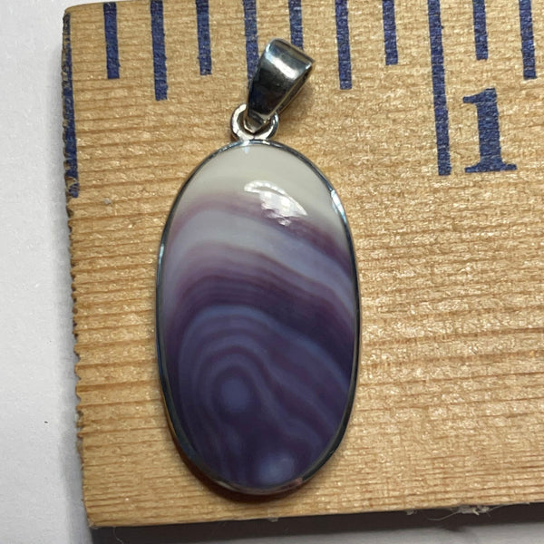 P1075 Large Oval Wampum Sterling Silver Inlay Pendant