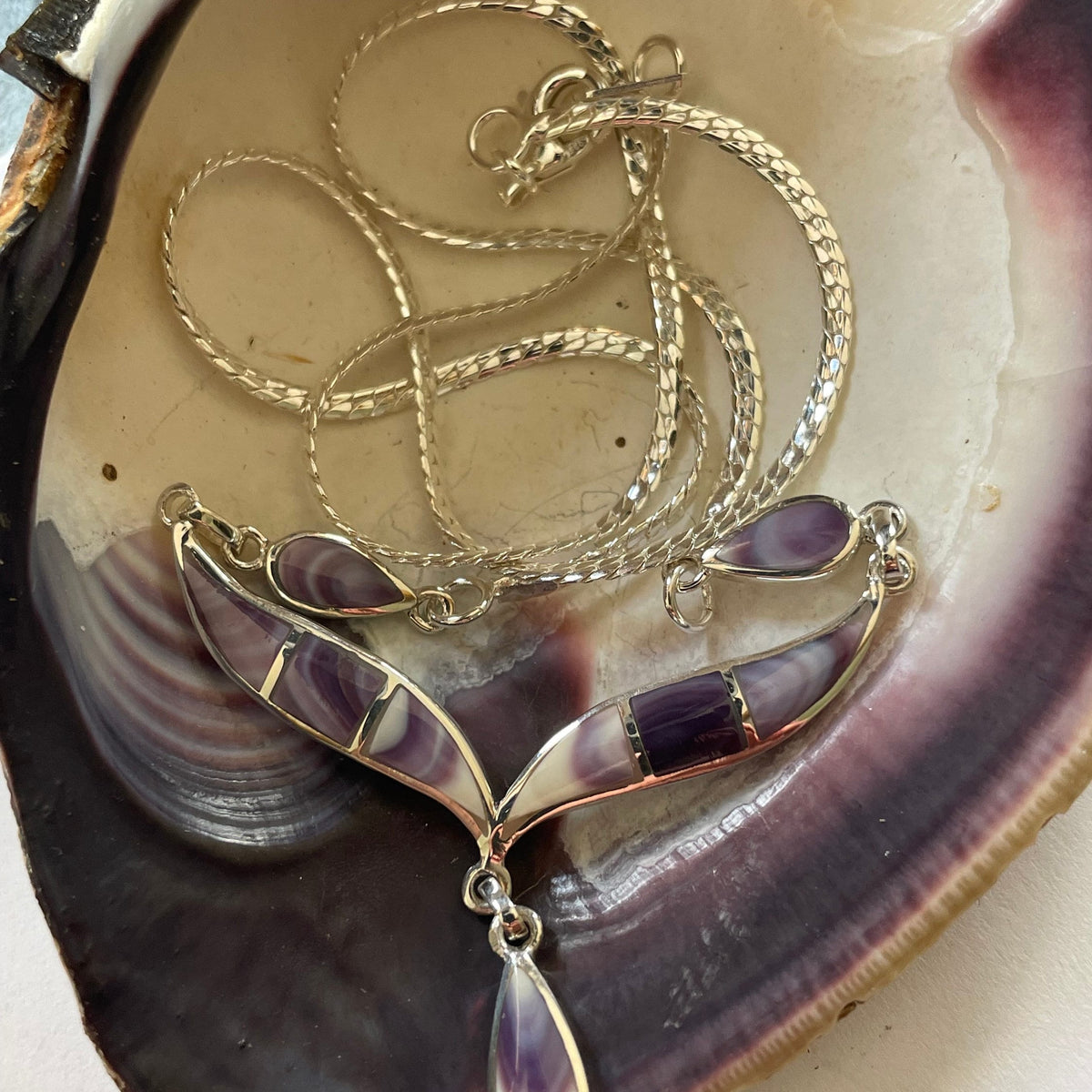 P1008 Teardrops Neck Chain Wampum Sterling Silver Inlay