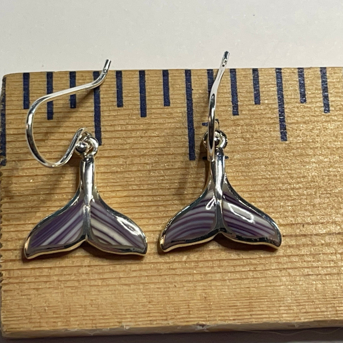 E1221 Whale Tail Wampum Sterling Silver Earrings