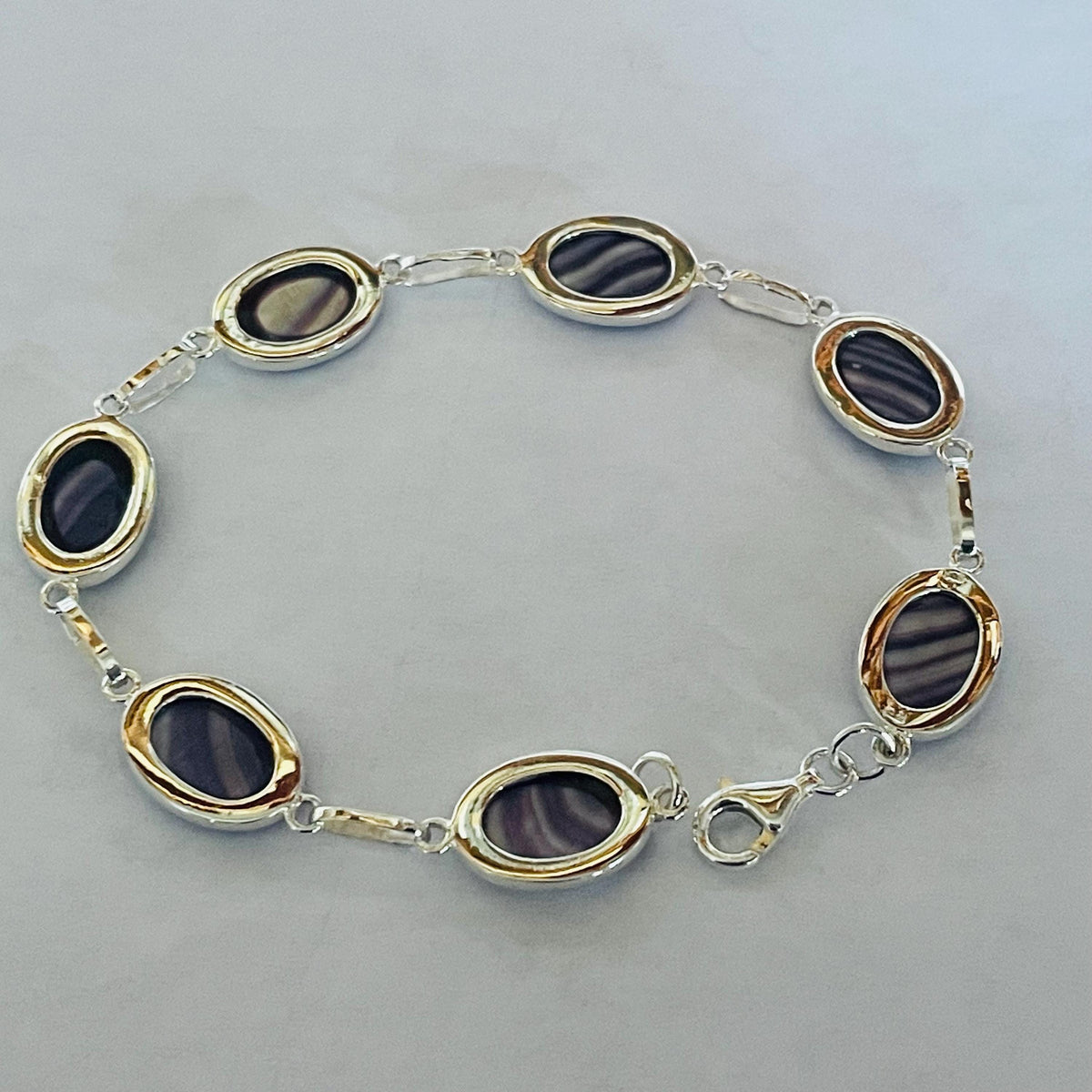 BR1040 Oval Medium 7 Inches Wampum Sterling Silver Bracelet