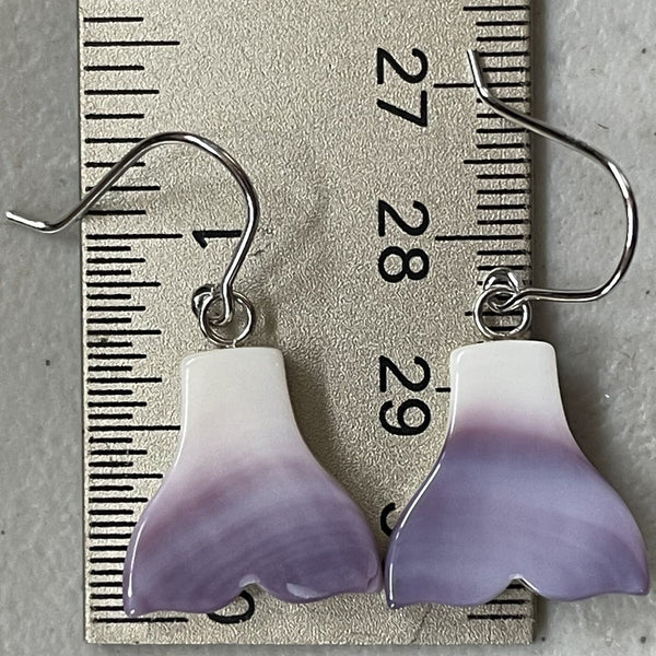 E3135 Whale Tail Wampum Natural Earrings Sterling Silver