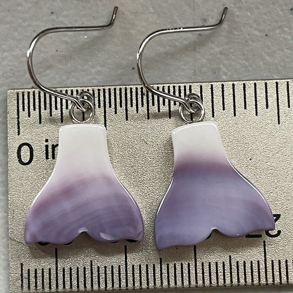 E3135 Whale Tail Wampum Natural Earrings Sterling Silver