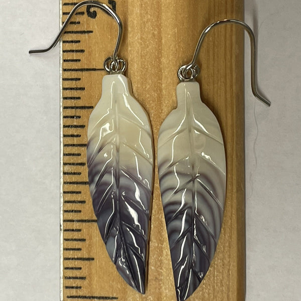 E3093 Curved Feather Wampum Natural Earrings Sterling Silver