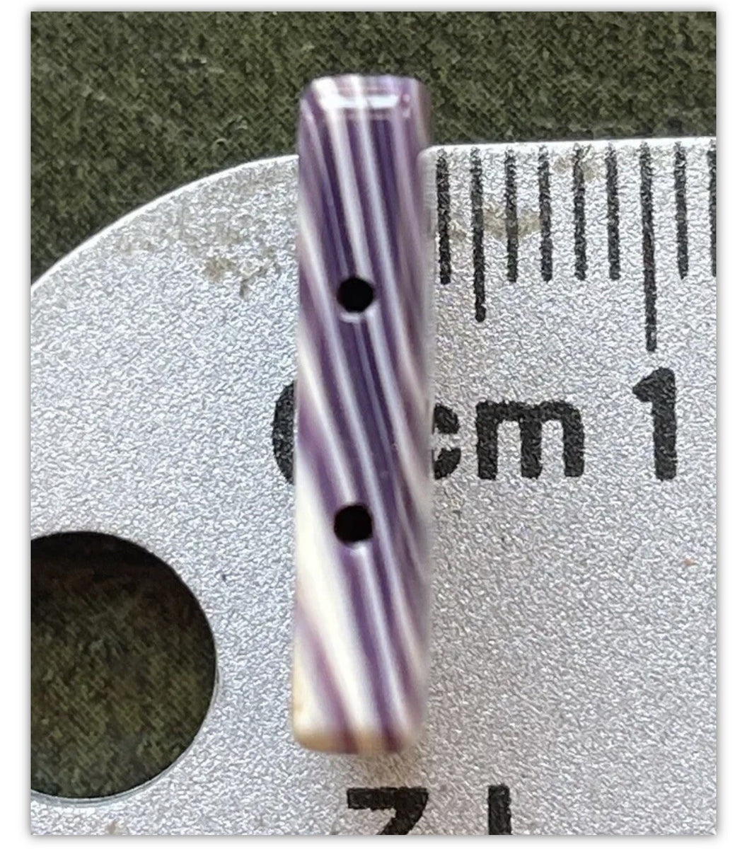5103 Rect/2 hole 18x10mm purple wampum