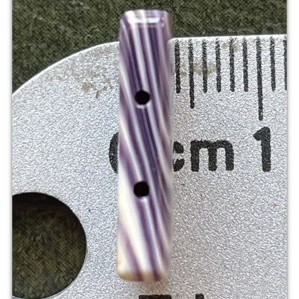 5103 Rect/2 hole 18x10mm purple wampum
