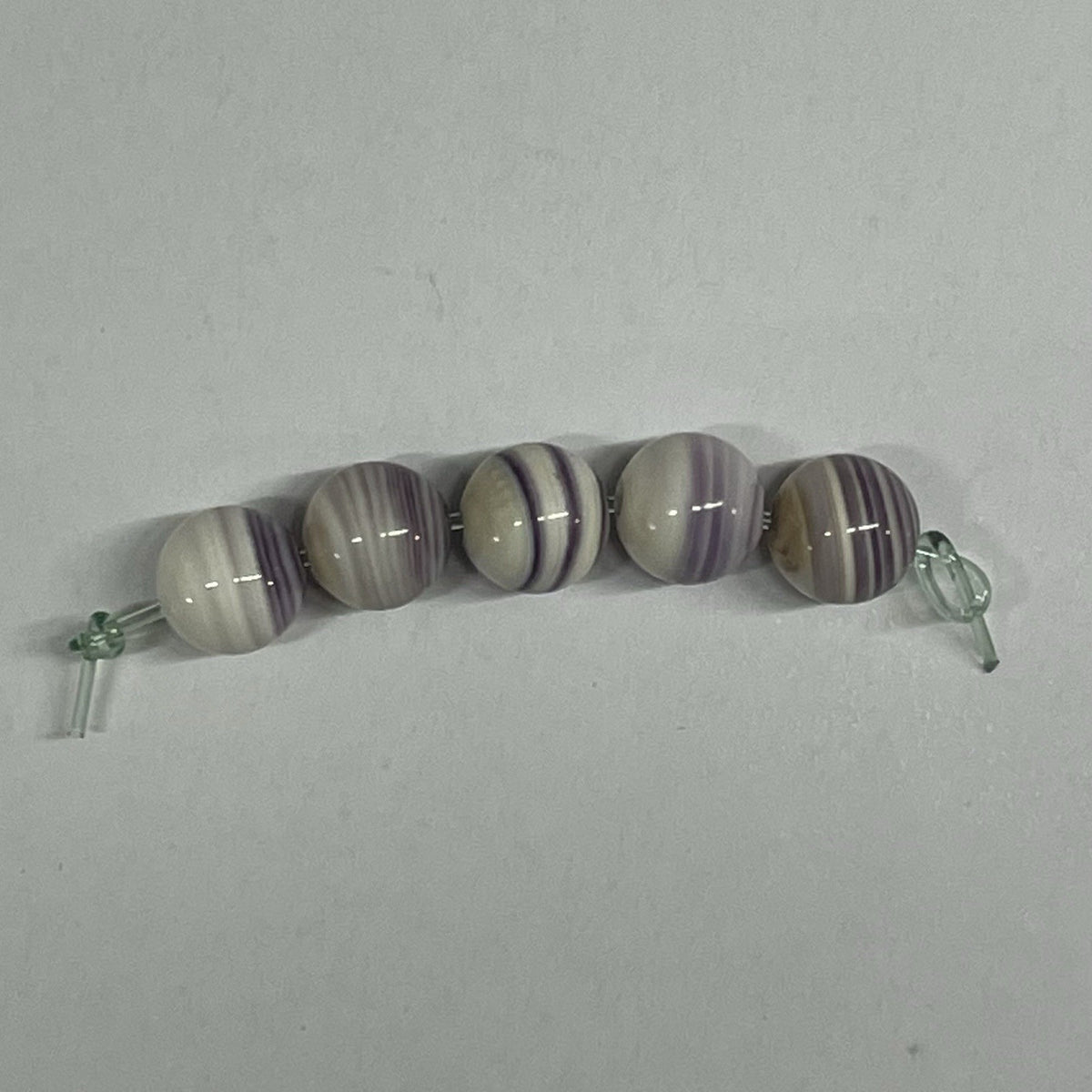 5063 Round 6mm purple wampum