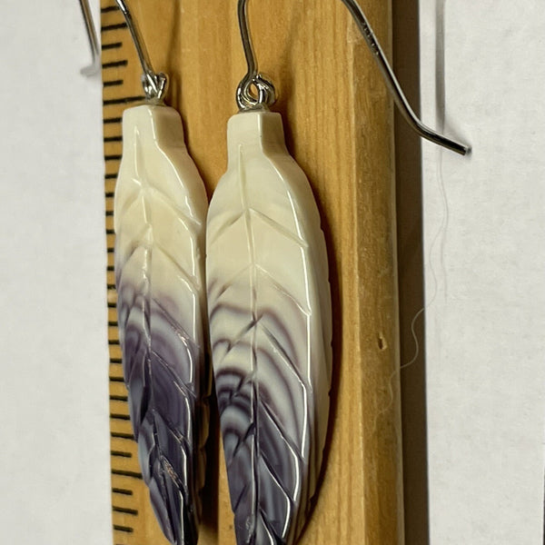 E3093 Curved Feather Wampum Natural Earrings Sterling Silver